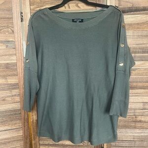 Cable & Gauge Olive Button-Accent Long Sleeve Top